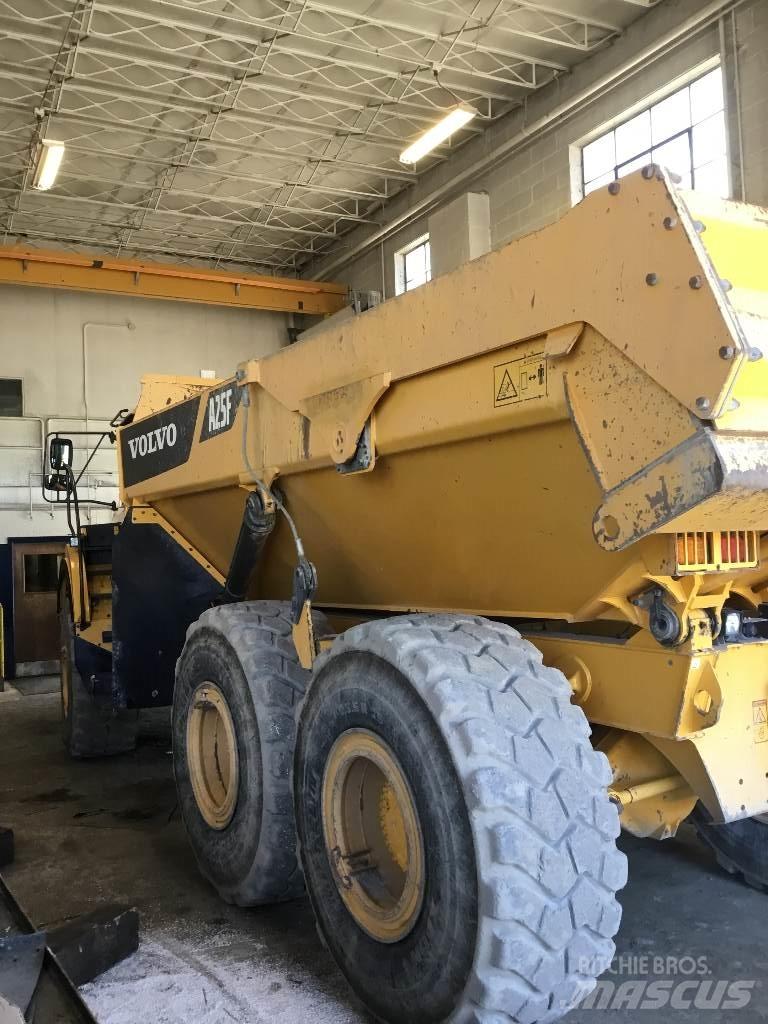 Volvo A 25 F Rammestyrte Dumpere