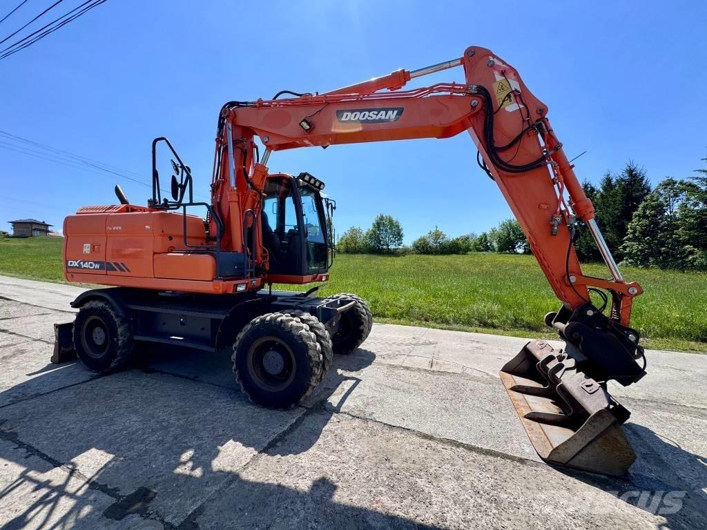 Doosan DX 140 W-3 Hjulgravere