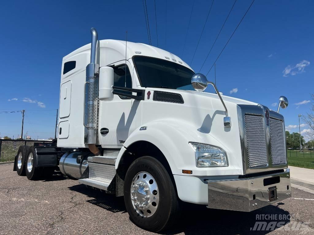 Kenworth T 880 Trekkvogner