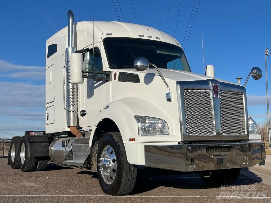 Kenworth T 880 Trekkvogner