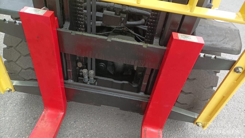 Hyster H1.6FT Diesel Trucker