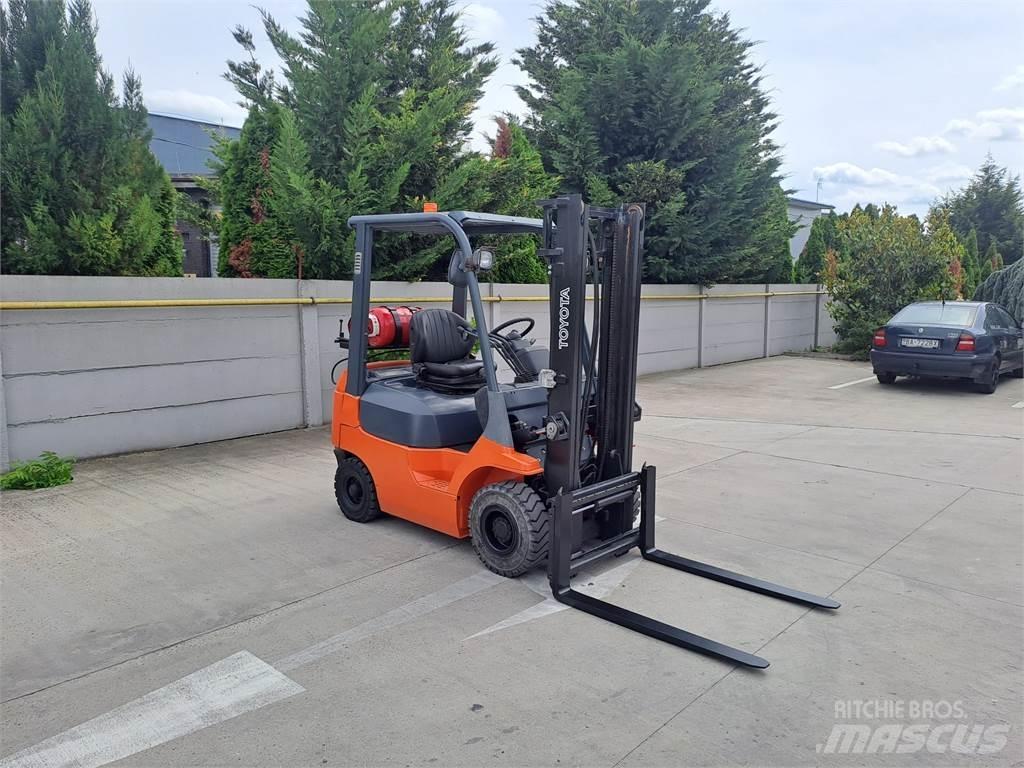 Toyota 7FGF15 Propan trucker
