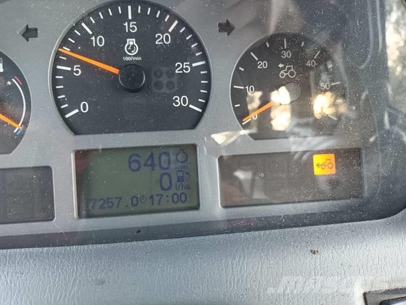 Valtra N 141 Traktorer