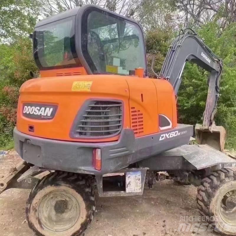 Doosan DX60W Hjulgravere