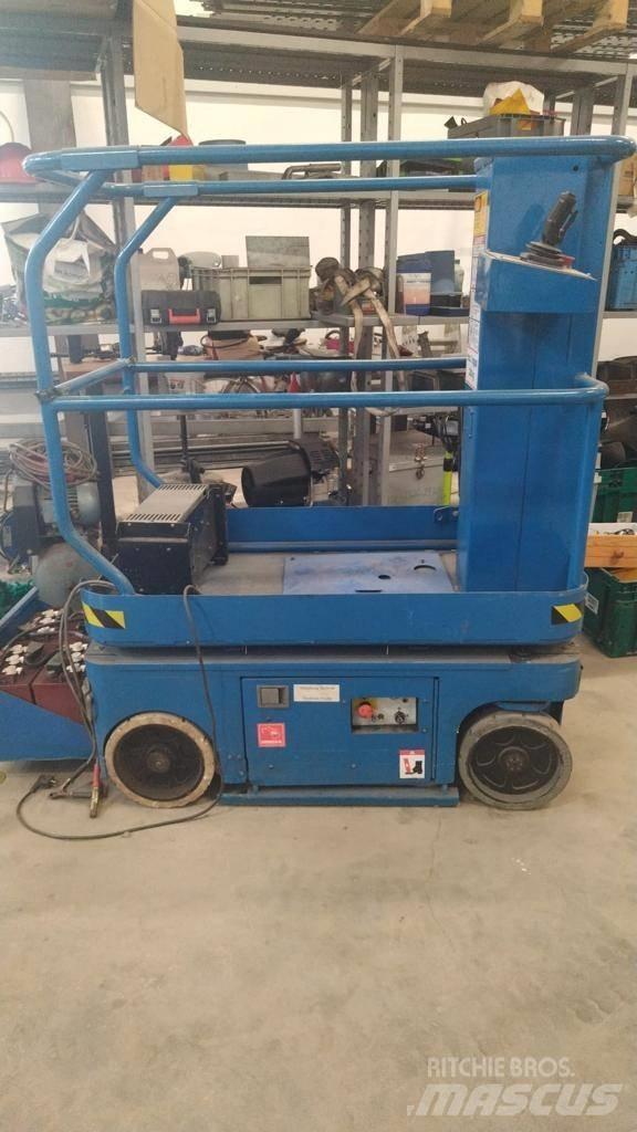 UpRight TM12 Sakselifter