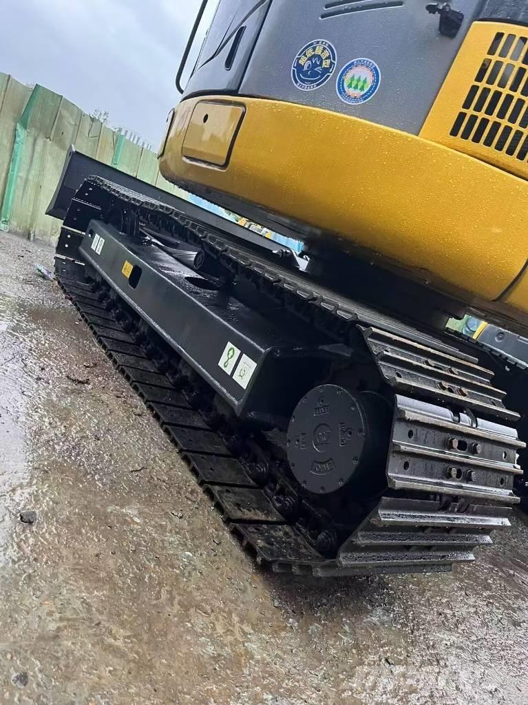 Komatsu PC 78 Beltegraver