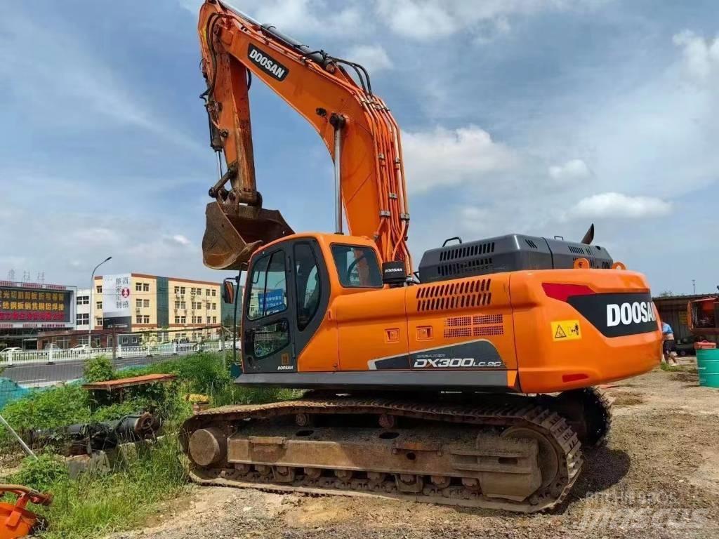 Doosan DX 300 Beltegraver