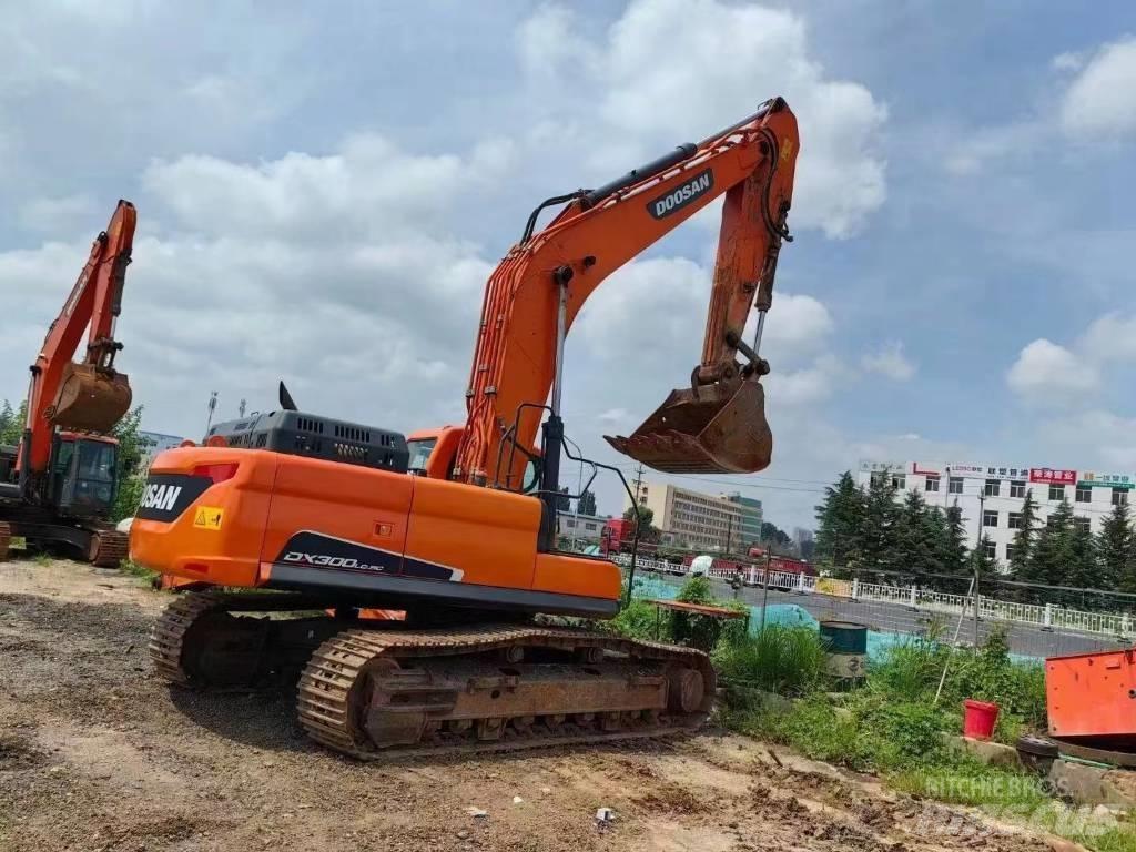 Doosan DX 300 Beltegraver