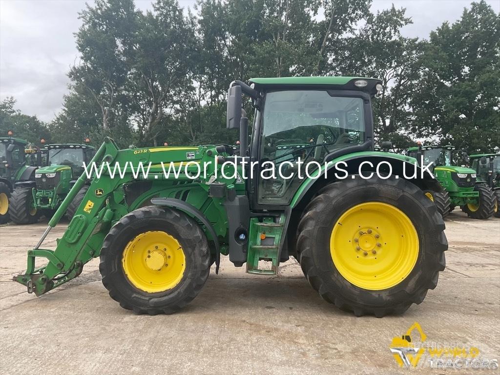John Deere 6130 R Traktorer
