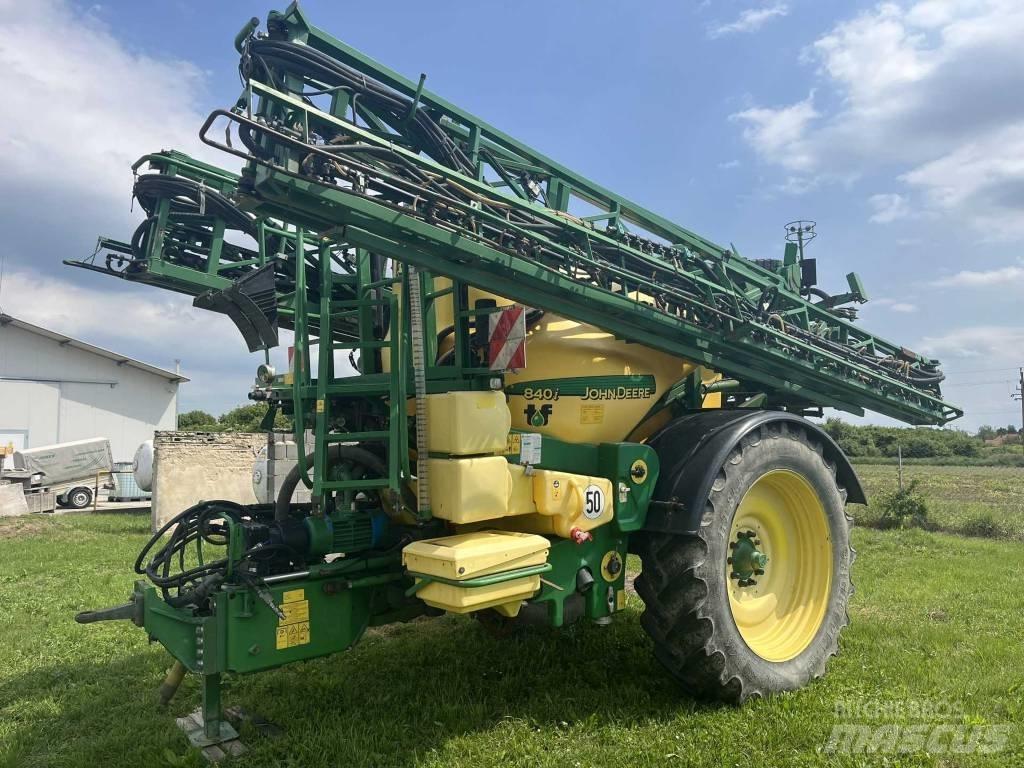 John Deere 840 i Slepesprøyter