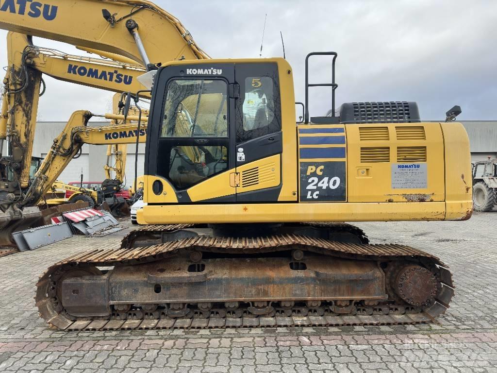 Komatsu PC 240 LC-11 Beltegraver