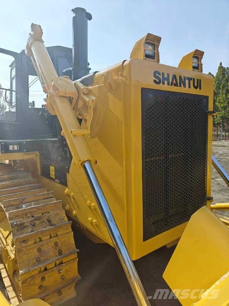 Shantui SD 32 Dozere Beltegående