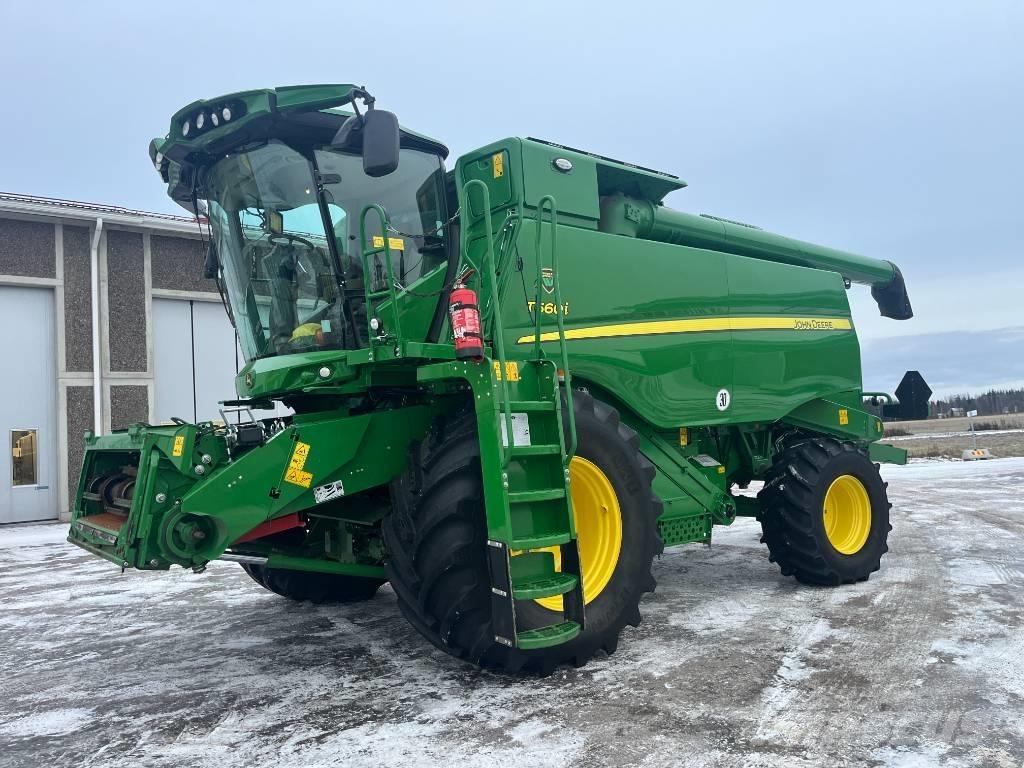 John Deere T660i Skurtreskere