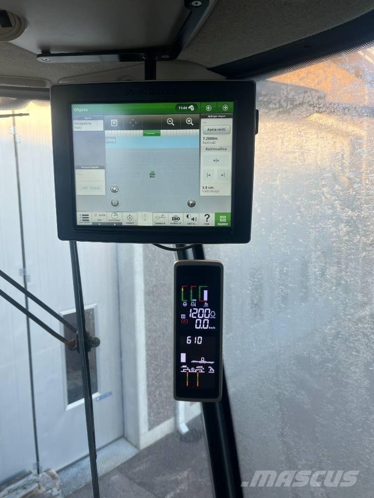 John Deere T660i Skurtreskere