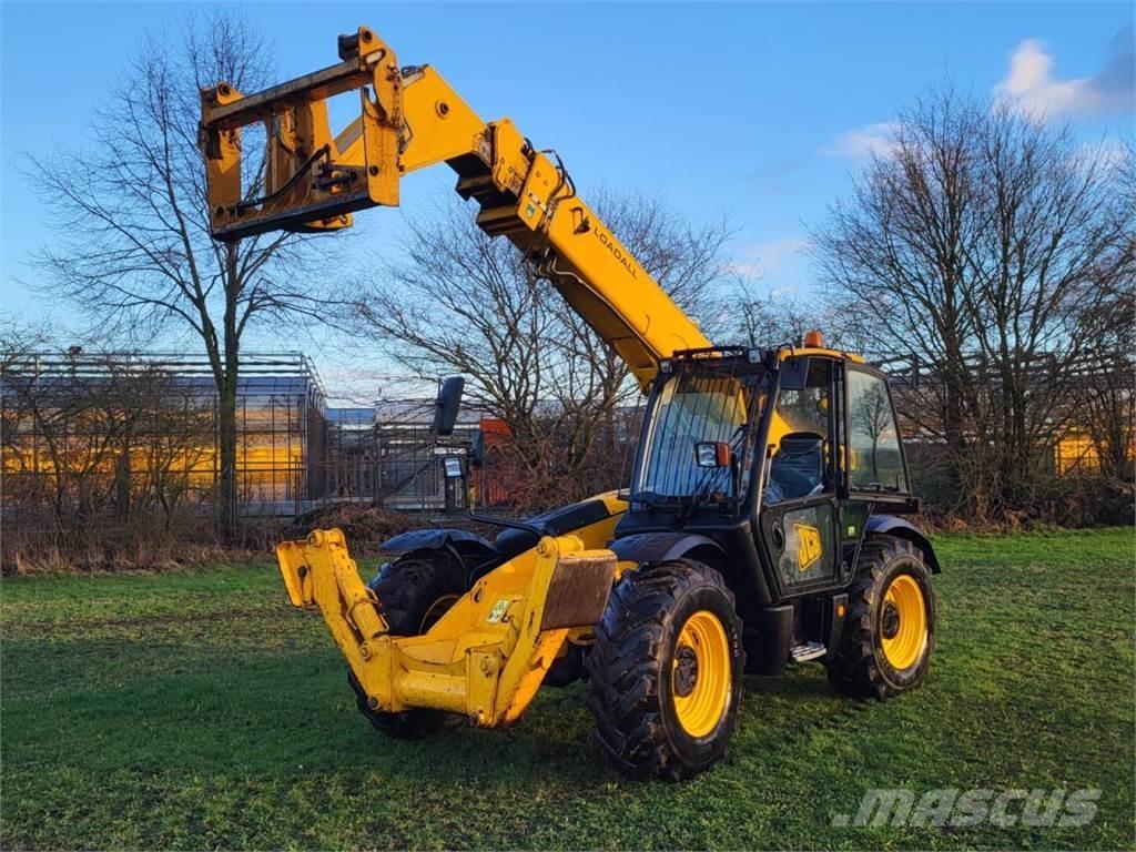 JCB 533-105 Teleskop bomlifter