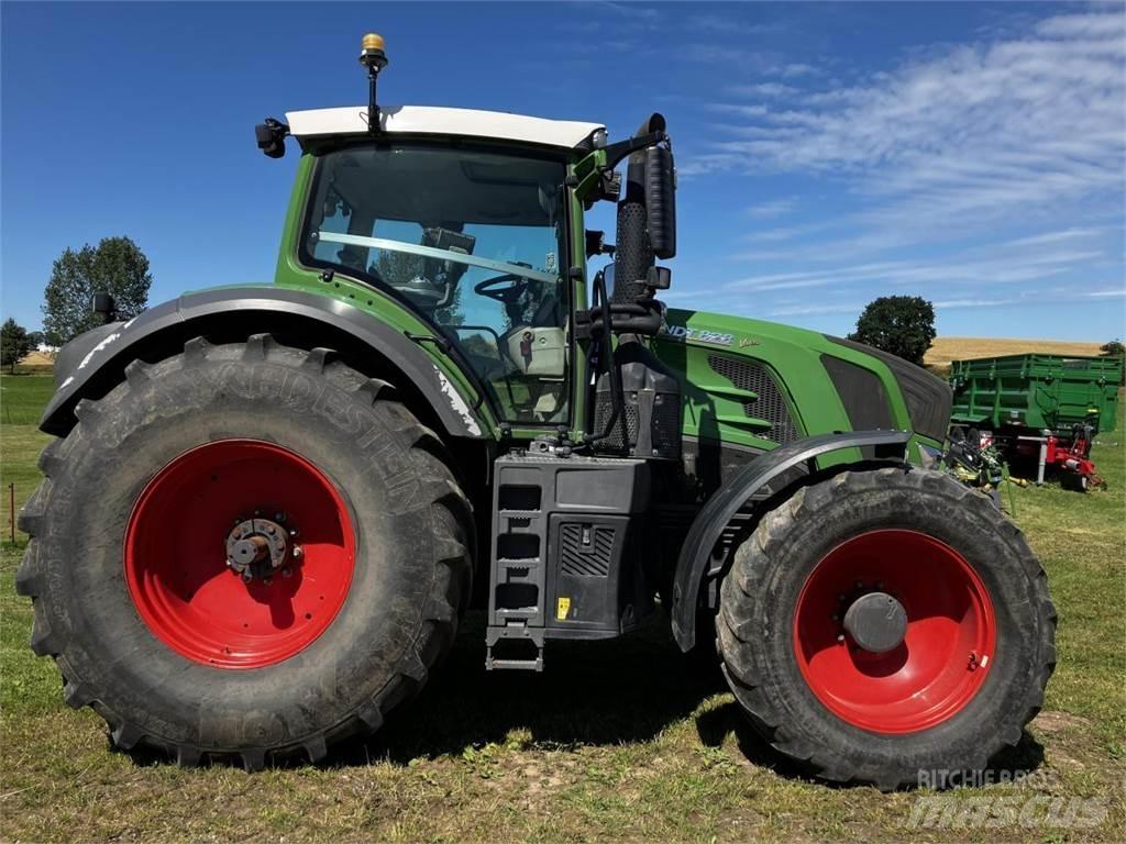 Fendt 828 Vario Traktorer