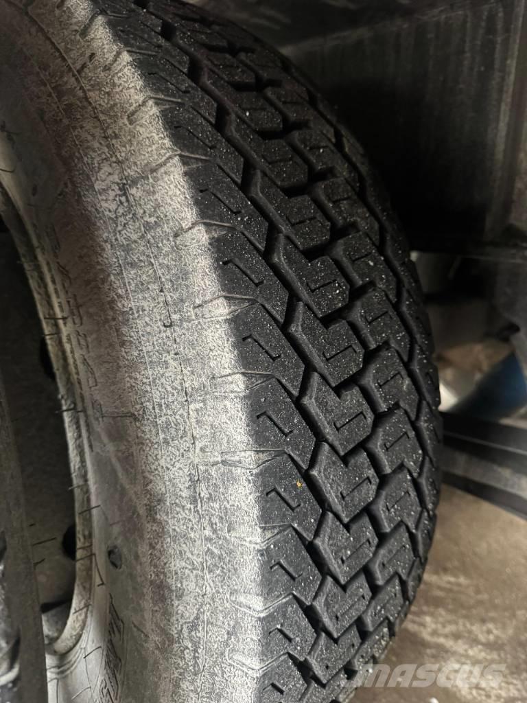 Broshuis jumbo Planhengere semi