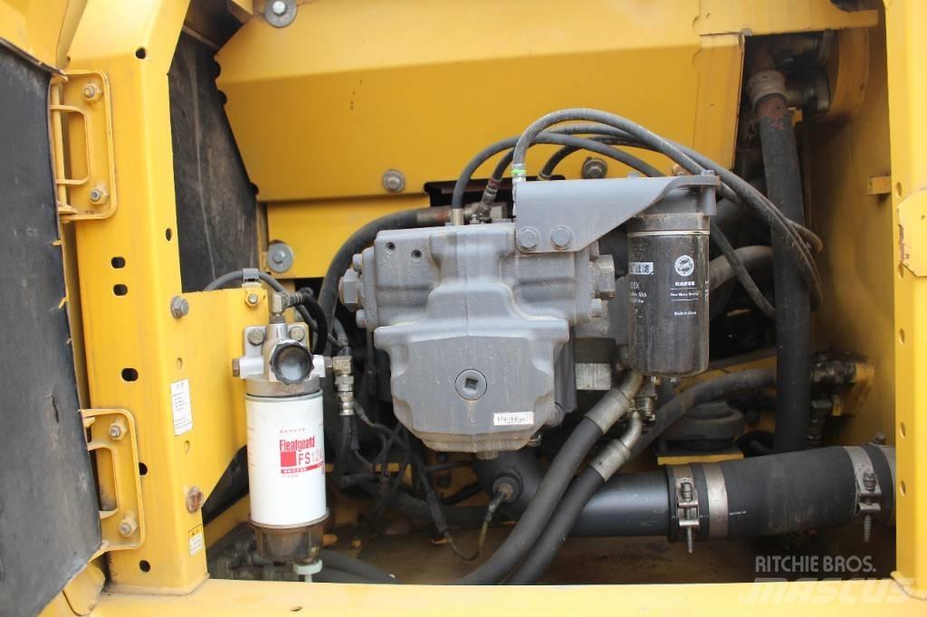 Komatsu PC 240 LC-8 Beltegraver