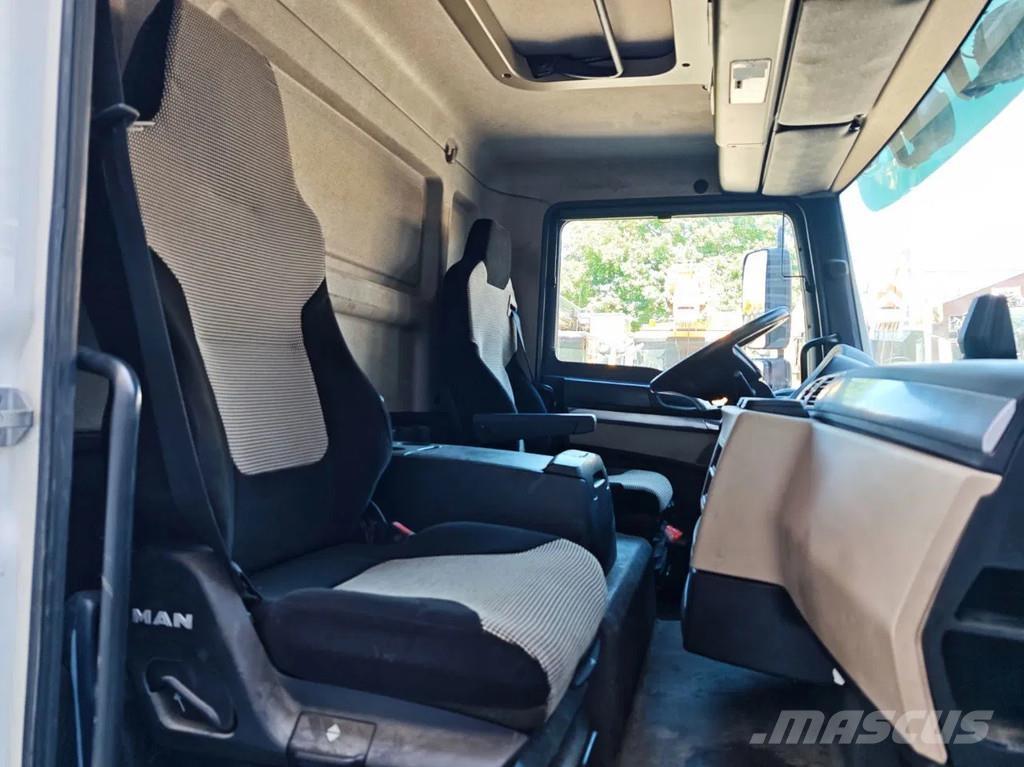 MAN TGL 8.220 4x2 Chassis