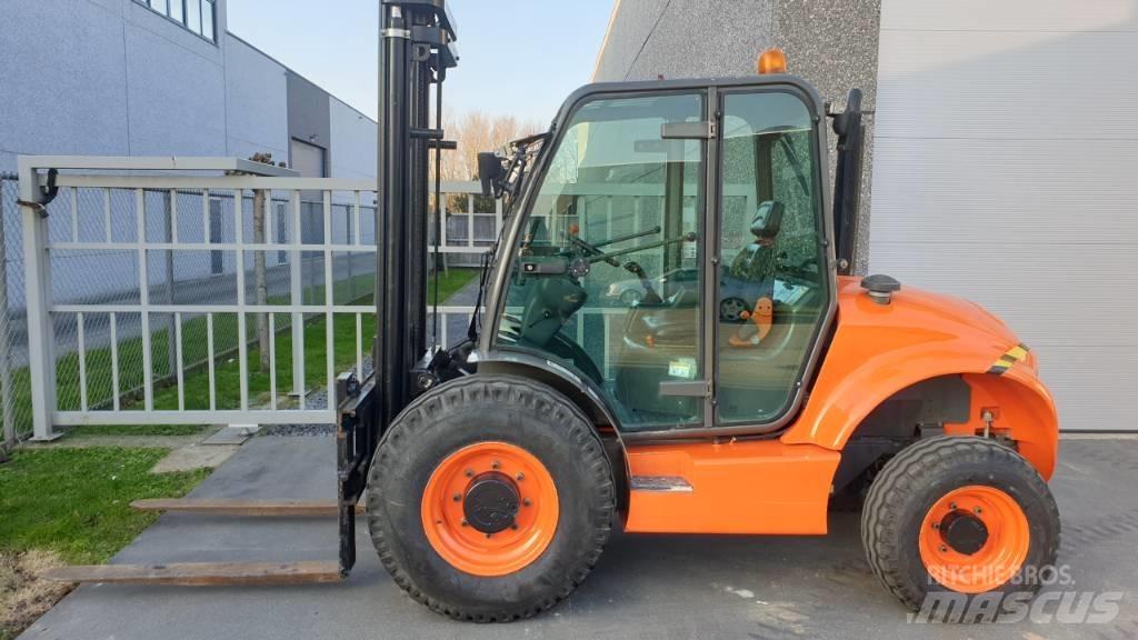 Ausa C 250 H X4 Diesel Trucker