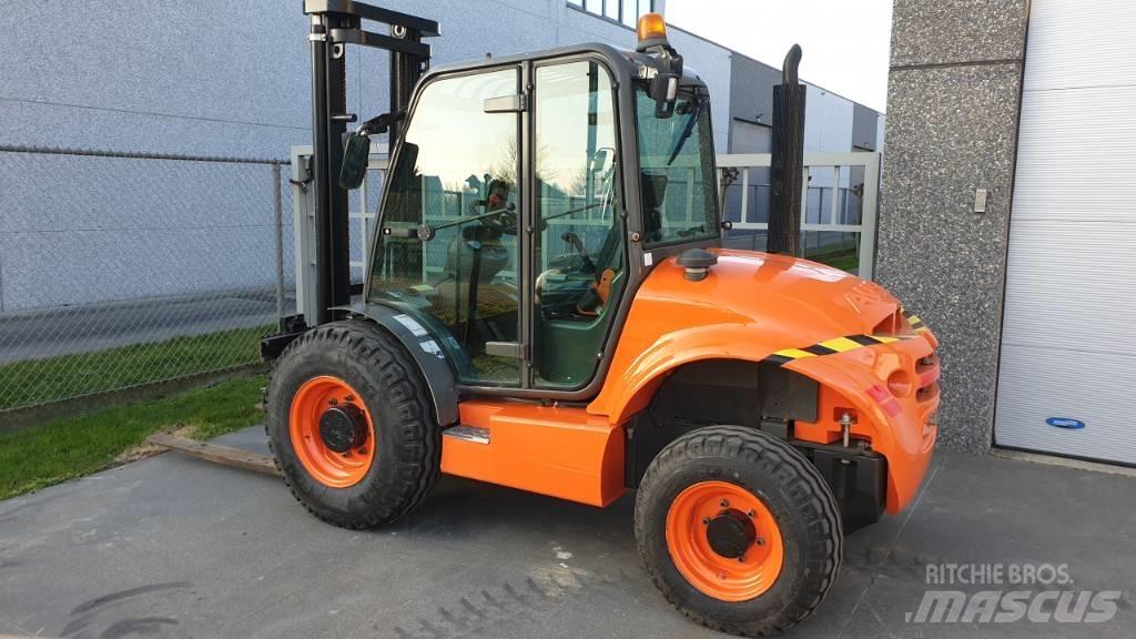 Ausa C 250 H X4 Diesel Trucker