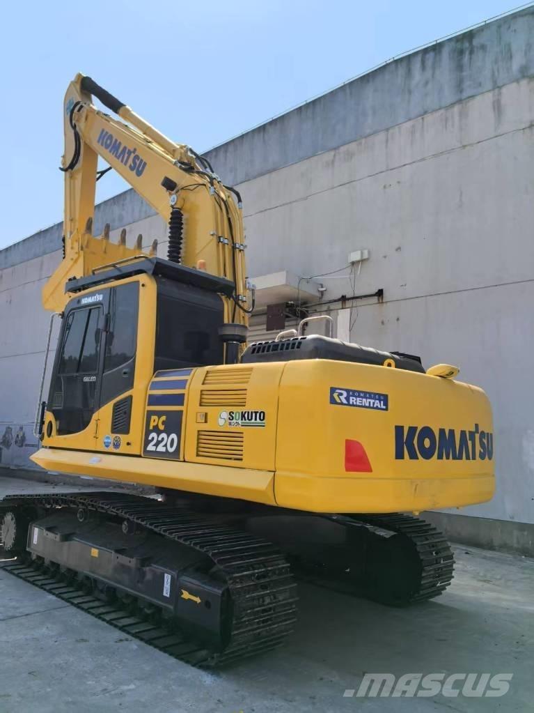 Komatsu PC 220-8 Beltegraver