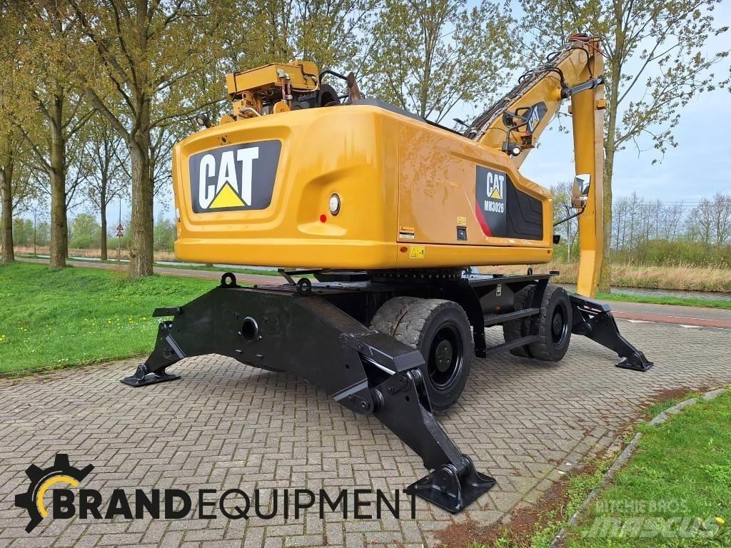 CAT MH3026 Gravemaskiner for avfallshåndtering