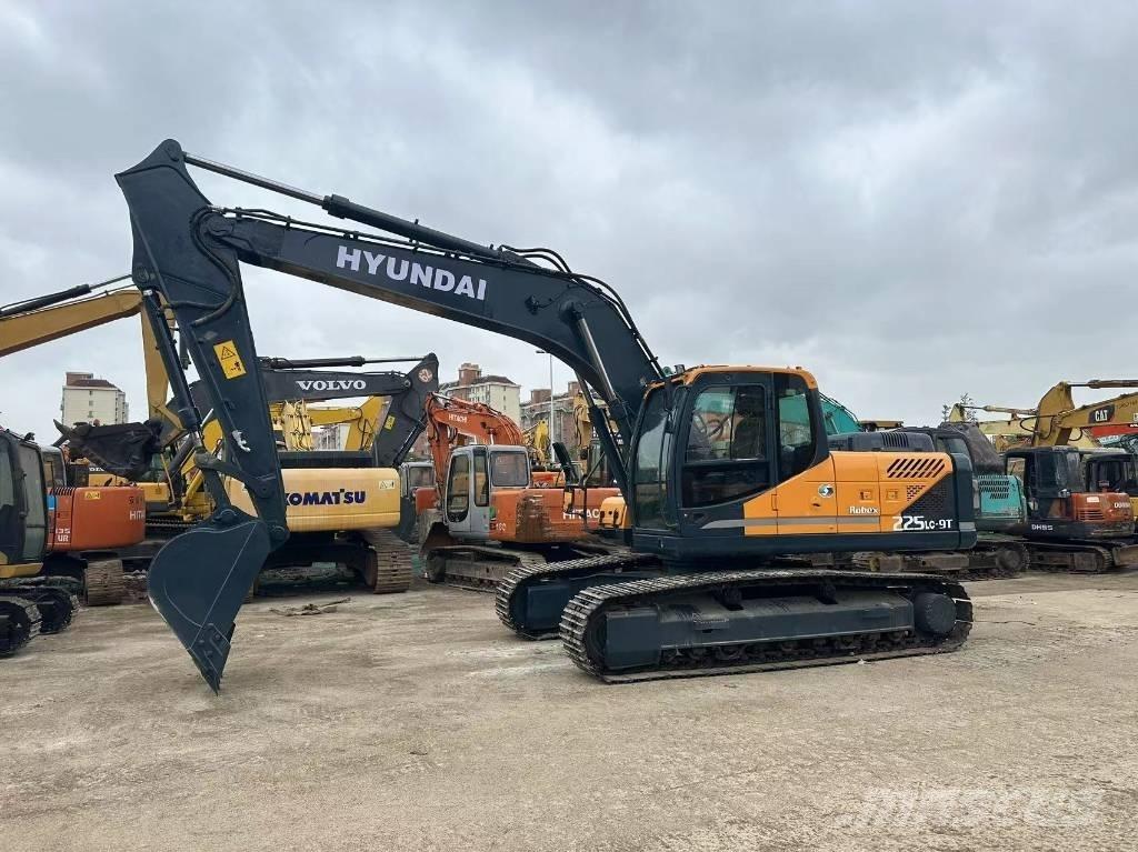 Hyundai 225 LC-9T Beltegraver
