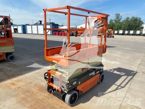 JLG 1932R Sakselifter