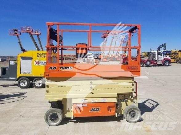 JLG 2632ES Sakselifter