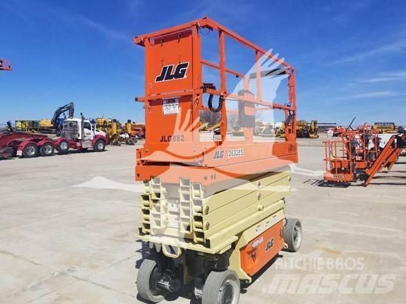 JLG 2632ES Sakselifter