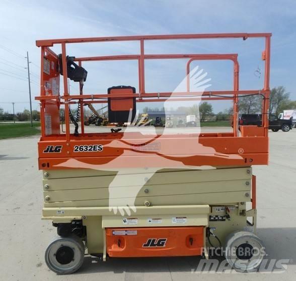 JLG 2632ES Sakselifter