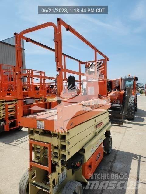 JLG 2632ES Sakselifter