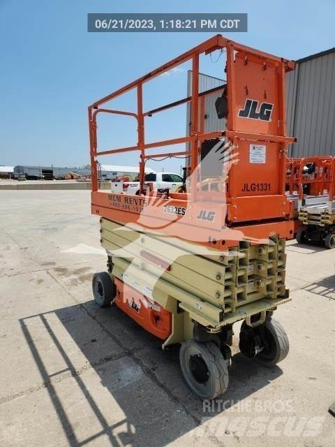 JLG 2632ES Sakselifter