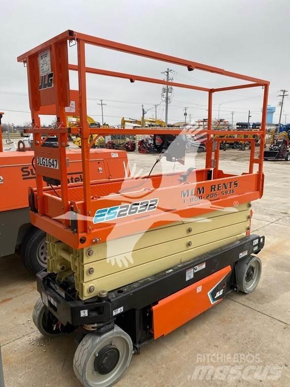 JLG 2632ES Sakselifter
