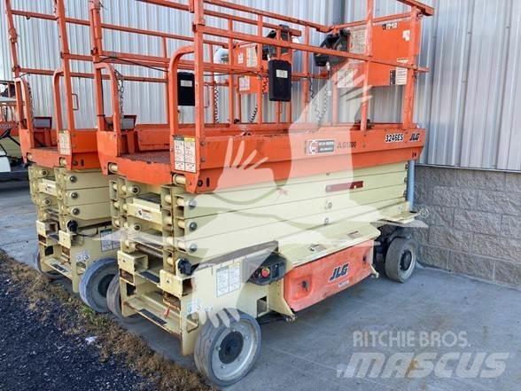 JLG 3246ES Sakselifter