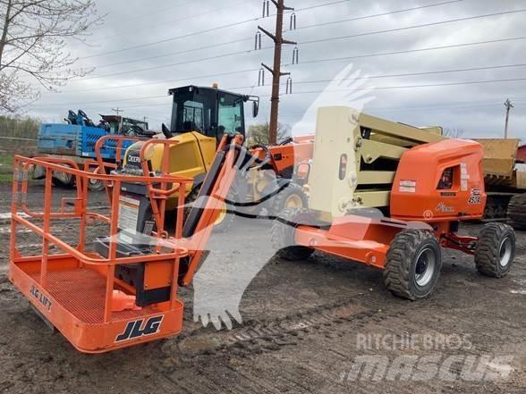 JLG 450AJ Leddede bomlifter