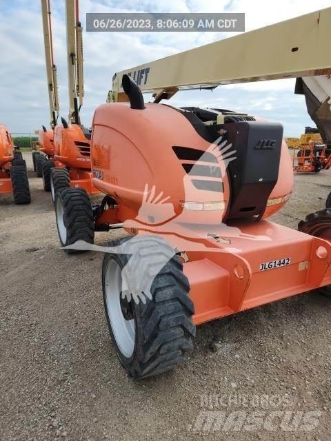 JLG 600AJ Leddede bomlifter