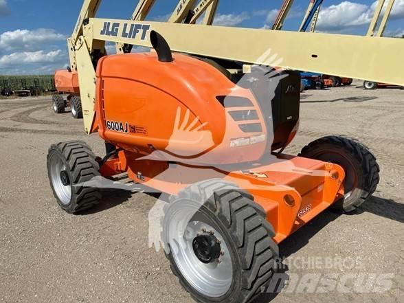 JLG 600AJ Leddede bomlifter