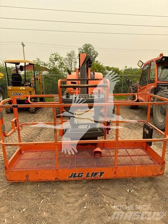 JLG 600AJ Leddede bomlifter