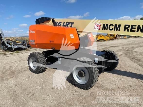 JLG 660SJ Teleskop bomlifter