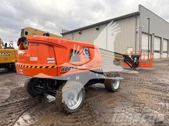 JLG 660SJ Teleskop bomlifter