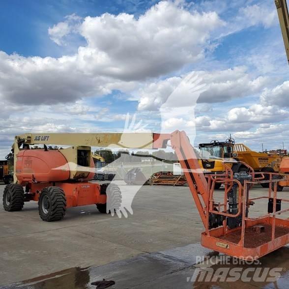 JLG 800AJ Leddede bomlifter