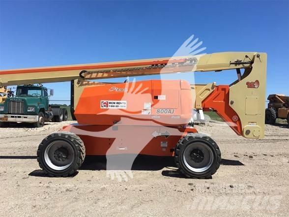 JLG 800AJ Leddede bomlifter
