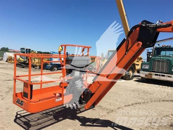 JLG 800AJ Leddede bomlifter