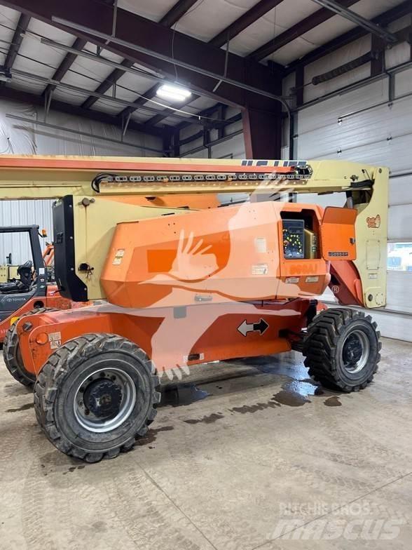 JLG 800AJ Leddede bomlifter