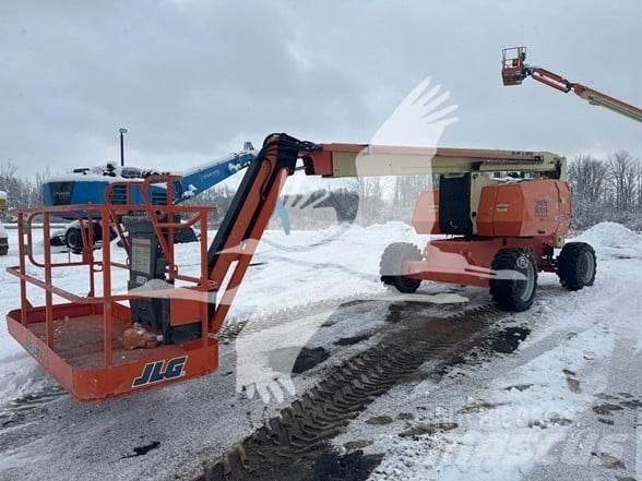 JLG 800AJ Leddede bomlifter