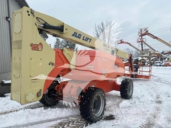 JLG 800AJ Leddede bomlifter