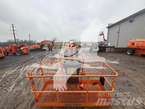JLG 860SJ Teleskop bomlifter