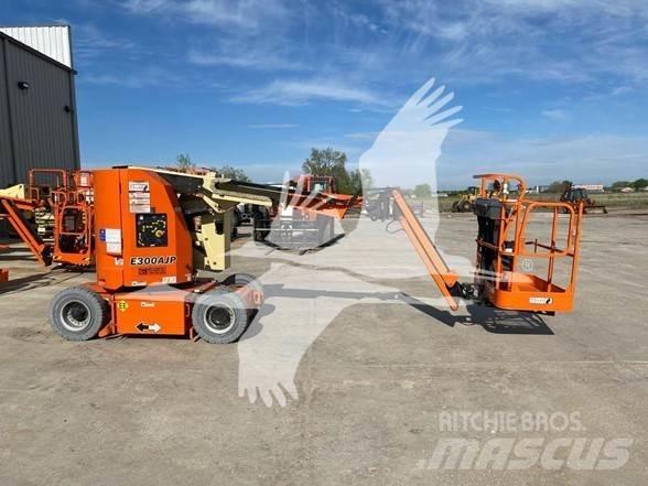 JLG E300AJP Leddede bomlifter